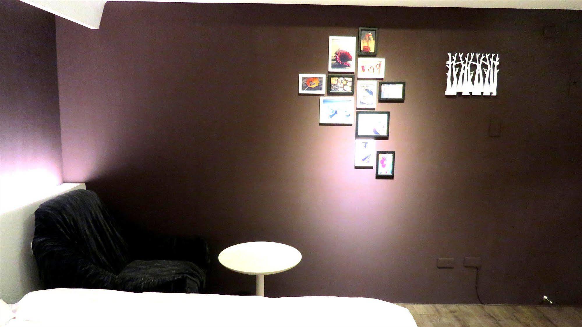 Inn Taichung Hostel Экстерьер фото
